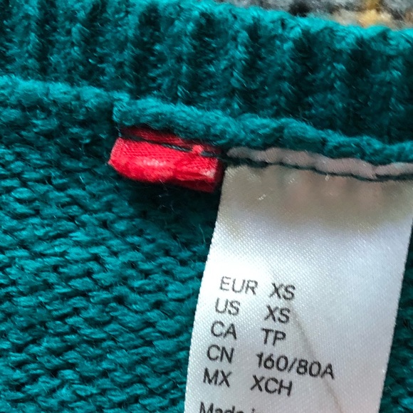 Divided Oversized Sweater - Picture 2 of 2